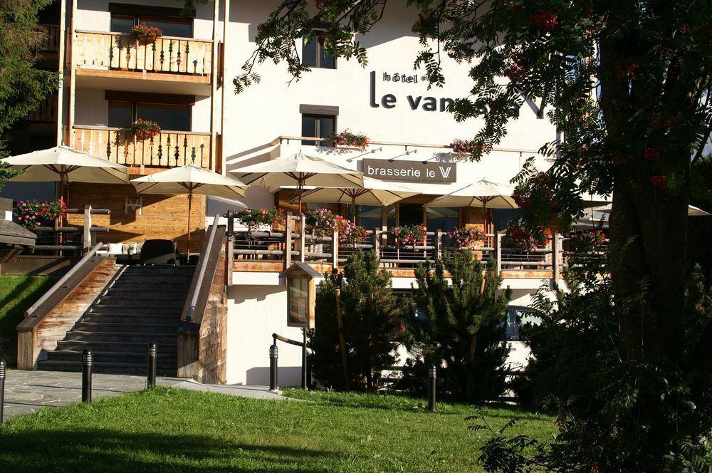 Hotel Vanessa เวอร์บิเอร์ ภายนอก รูปภาพ