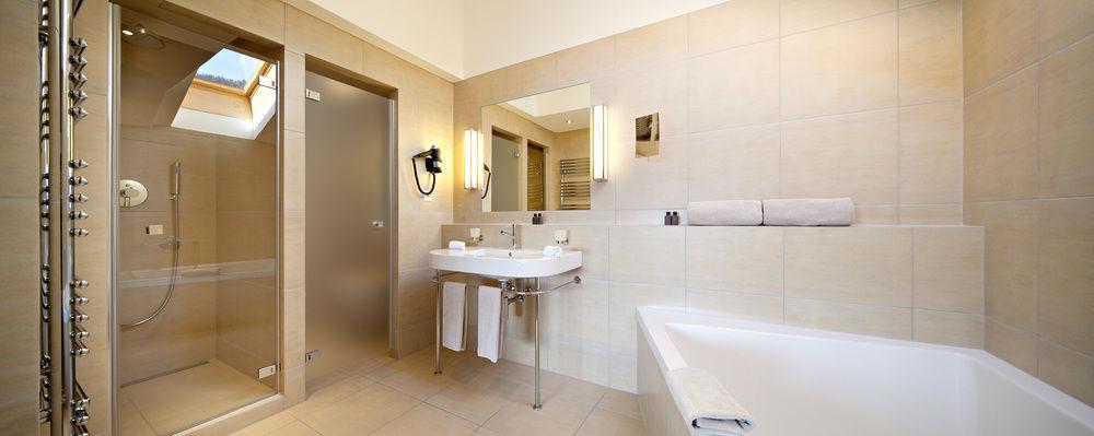 Hotel Vanessa เวอร์บิเอร์ ภายนอก รูปภาพ