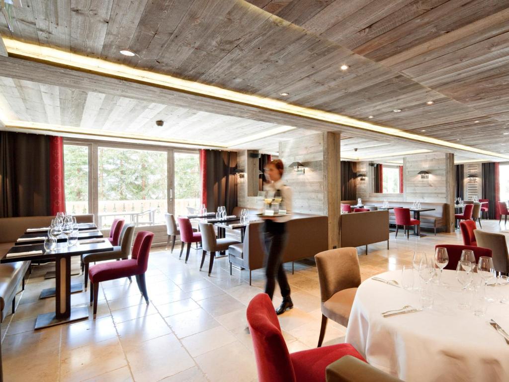 Hotel Vanessa เวอร์บิเอร์ ภายนอก รูปภาพ